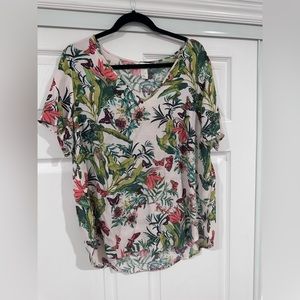 H&M Flowy Vneck Blouse